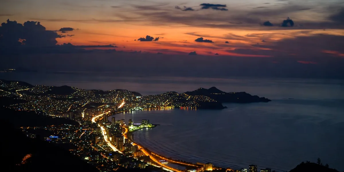 Acapulco (2026): The Honest Guide — Advisory Included